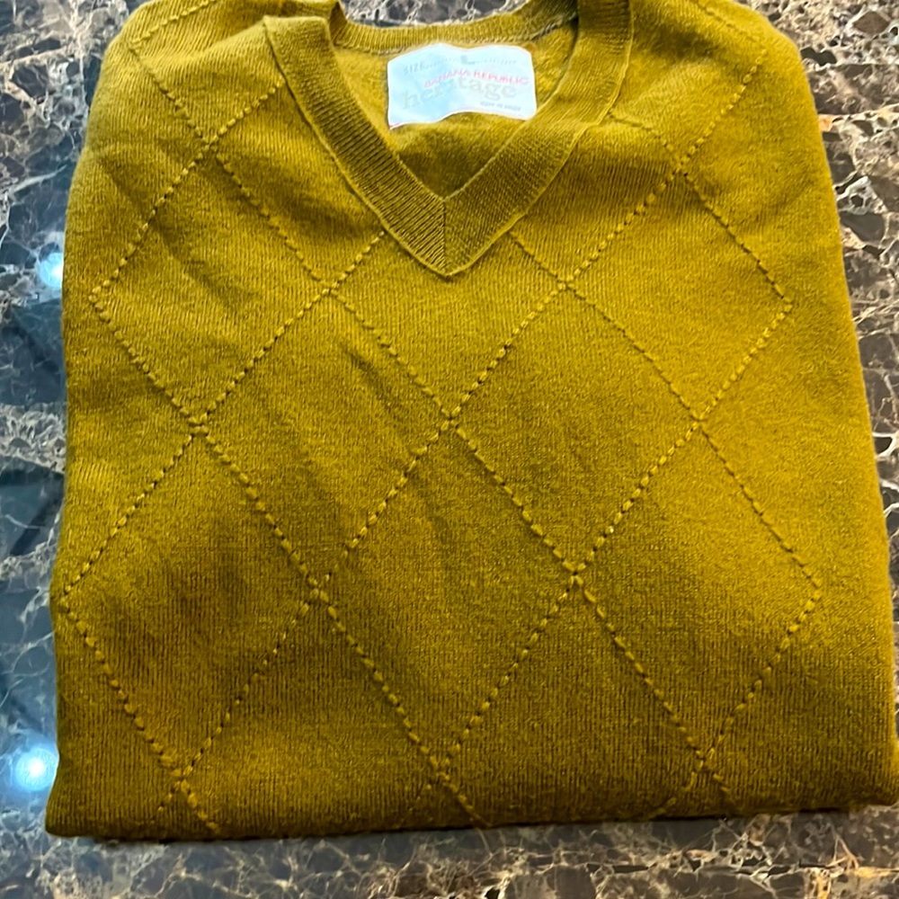 Banana Republic nice FALL Sweater Size L